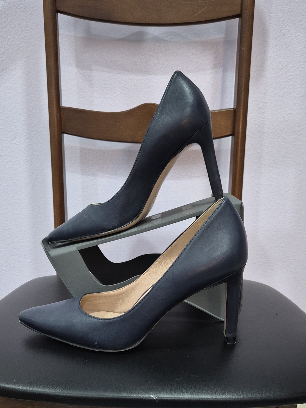 27 EDIT Navy Pointed-Toe Stiletto Pumps